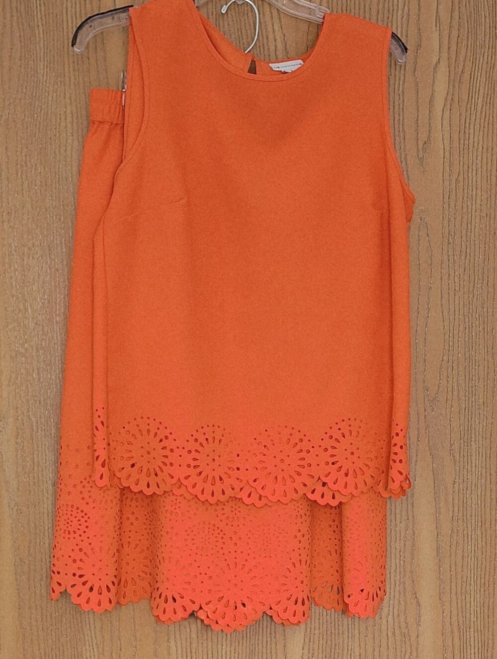 Liz Claiborne Womens Brilliant Spicey Orange Lazer Cut Skirt-M & Tank Top-S NWT